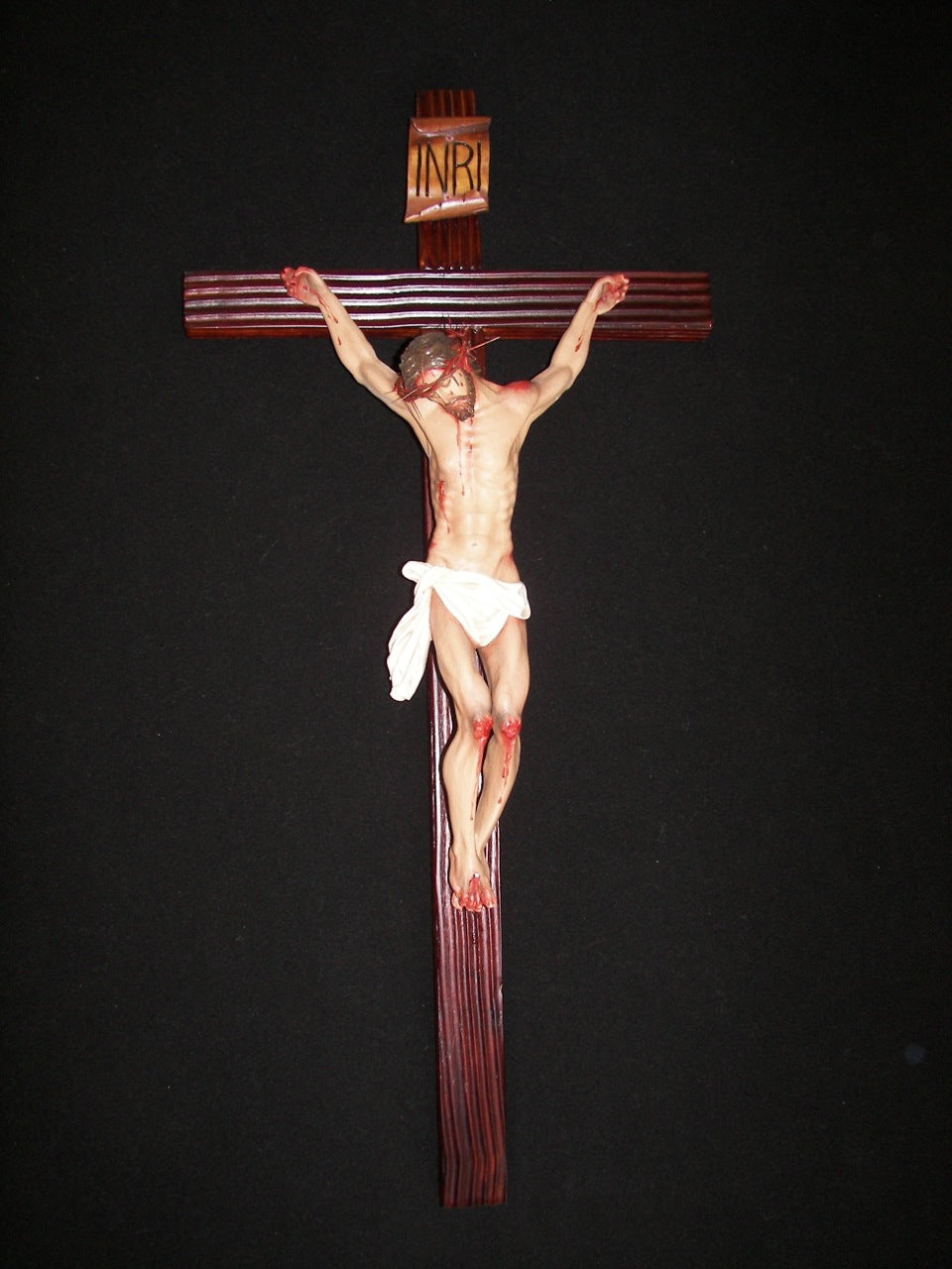 Crucifix 33" (dead)